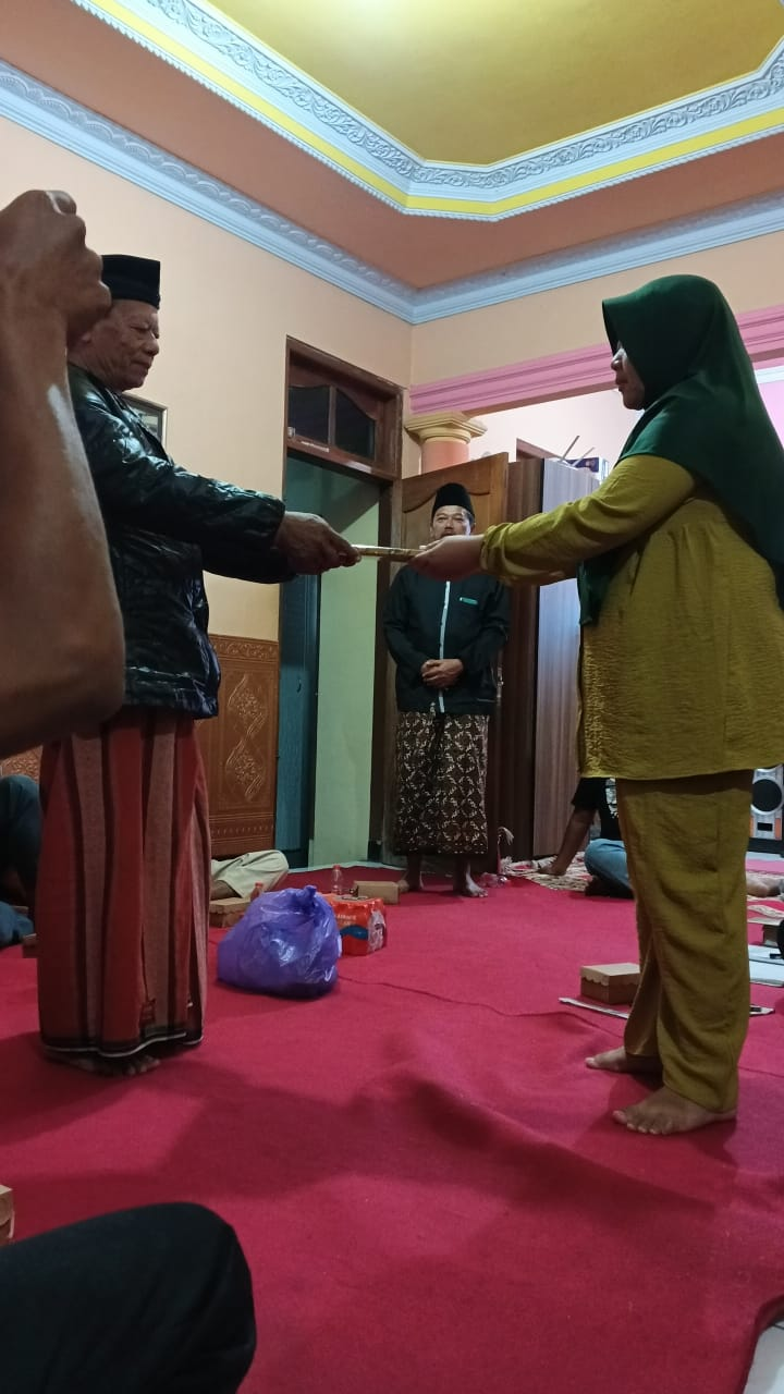 SERAH TERIMA KEPENGURUSAN POKTAN